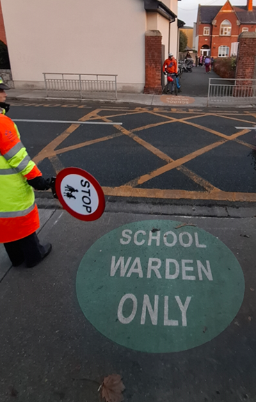 Photo of a school warden crossing at Terenure Presentation Primary